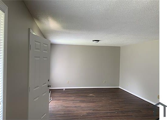 2nd image of 3350 King St