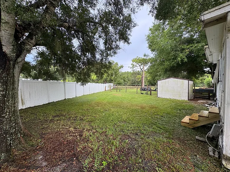 534 Oak Rdg E — Photo 4