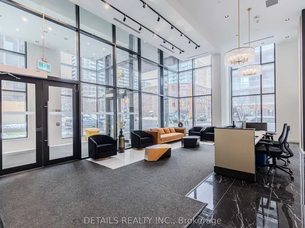 180 George St, Ottawa, ON
