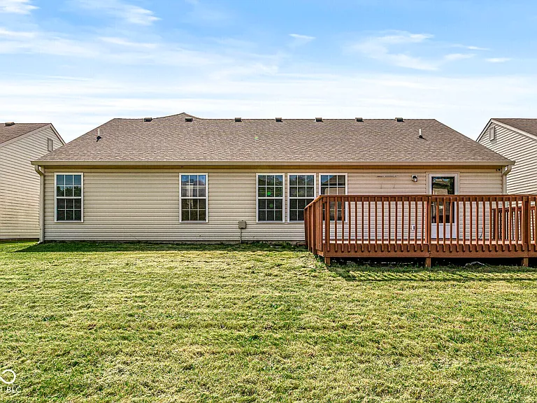 2747 Foxbriar Pl — Photo 29