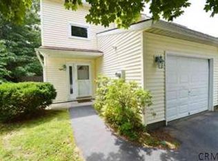 8 Heartwood Ct, Clifton Park, NY 12065