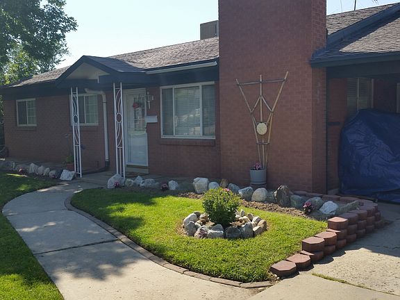 Walkway to house