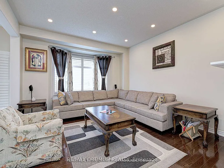 3 Bittersweet Rd — Photo 10