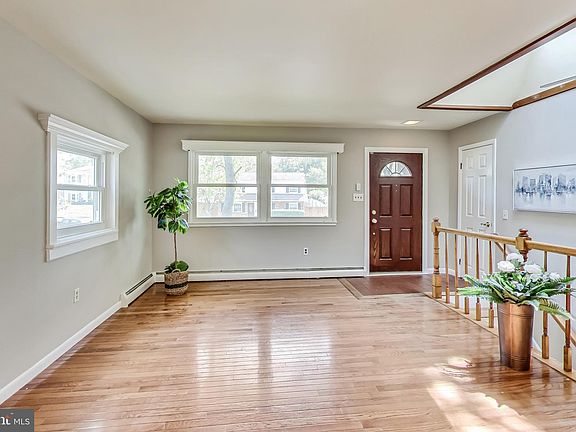 3rd image of 4508 Knoll Dr