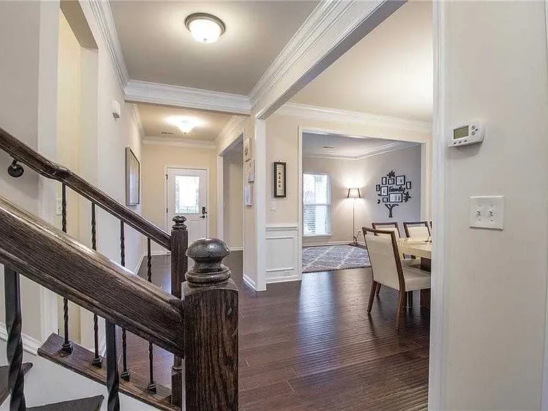 1351 Yellow Springs Dr — Photo 8