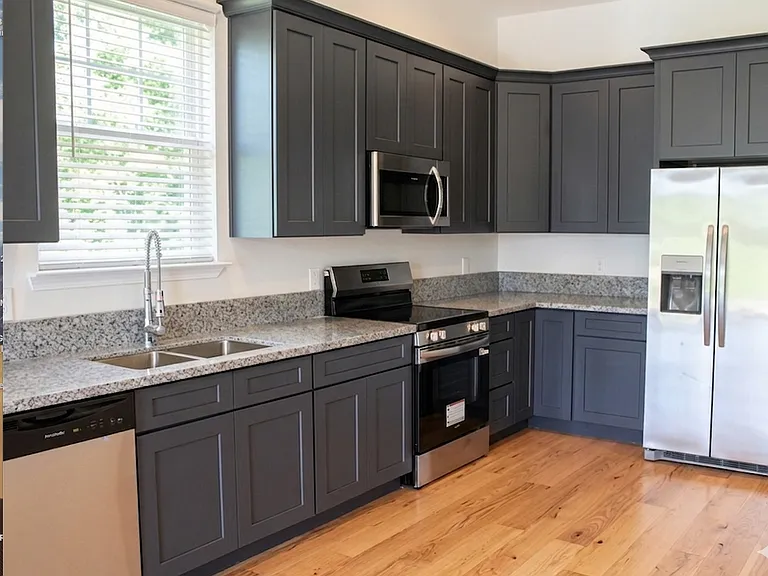 2421 Louisa St — Photo 3