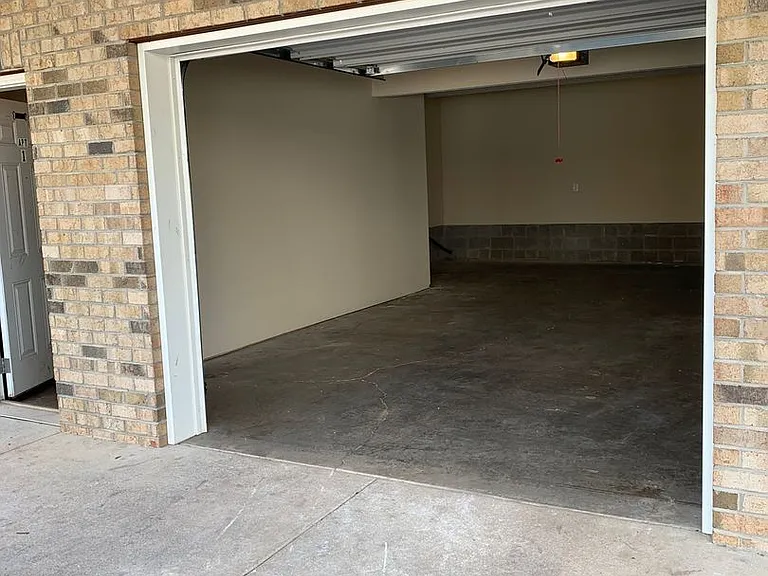 Hidden Brook Apartments — Photo 44