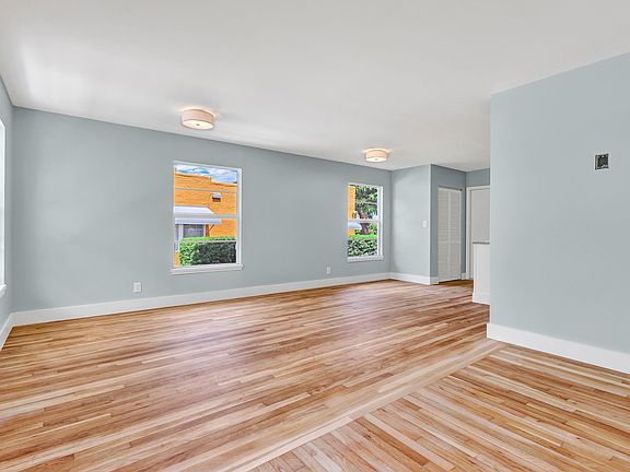 3rd image of 711 Macy Street