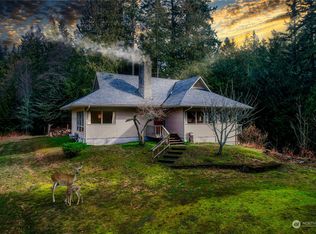741 Aalmo Rd, Camano Island, WA 98282