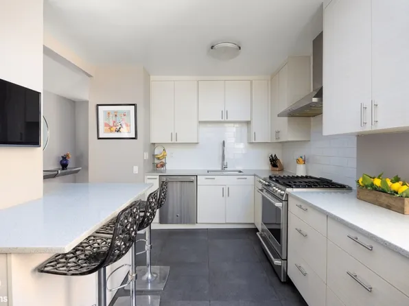 160 West 86th Street image 4 of 17