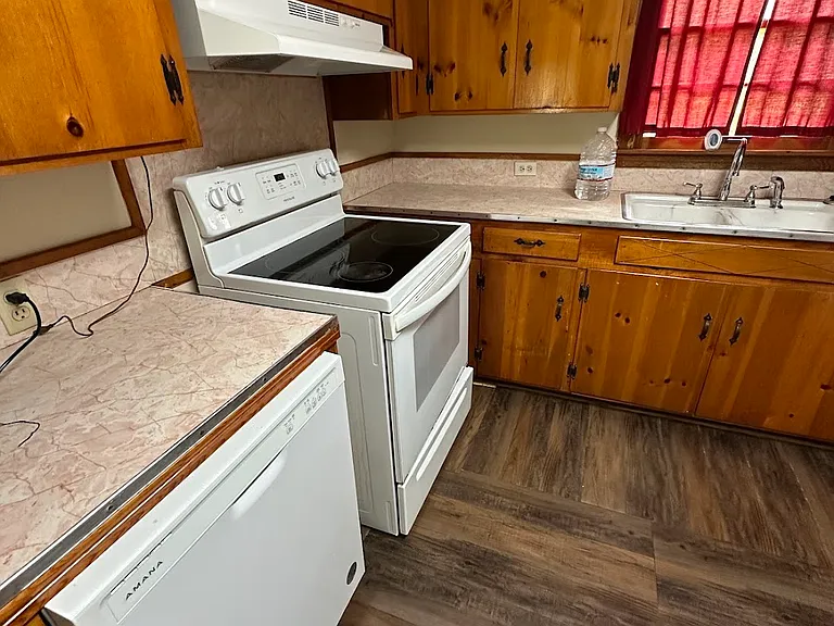 245 Way Rd — Photo 9