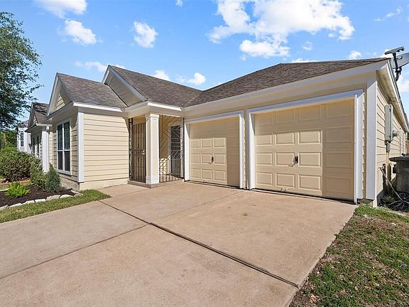 5th image of 12826 Lodenbriar Dr