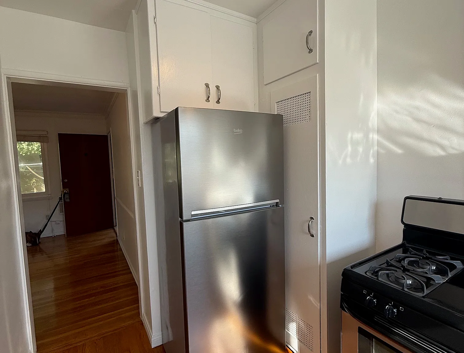 1 bed, $2,400 — Photo 4