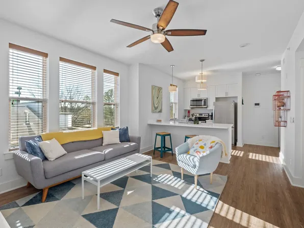 Ampm Llc, 495 W Prairie St #201, Fayetteville, AR 72701