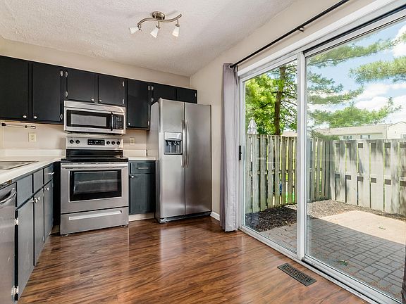 5th image of 766 Ficus Dr #24-F