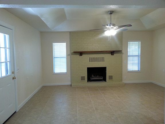 2nd image of 149 Guadalupe River Dr