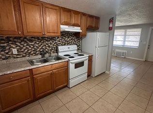 $500 off move in special 2 bedroom 1 bath Duplex, Palmetto, FL 34221