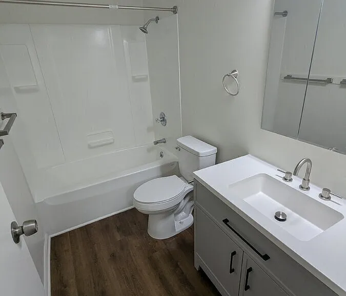 14 Holly Ct #B — Photo 11