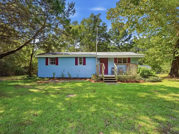 2098 County Highway 183 S, Defuniak Springs, FL 32435