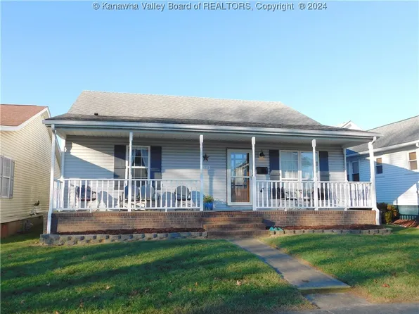 1228 W Virginia Ave, Dunbar, WV 25064