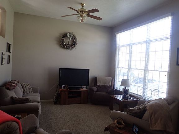 3rd image of 53601 Woodvale Dr
