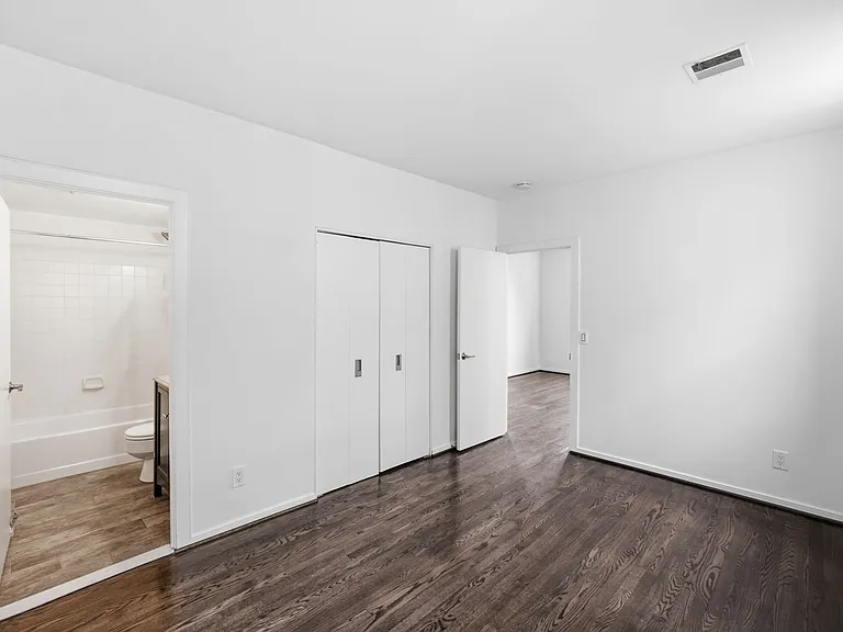 2611 Adams Mill Rd NW — Photo 17