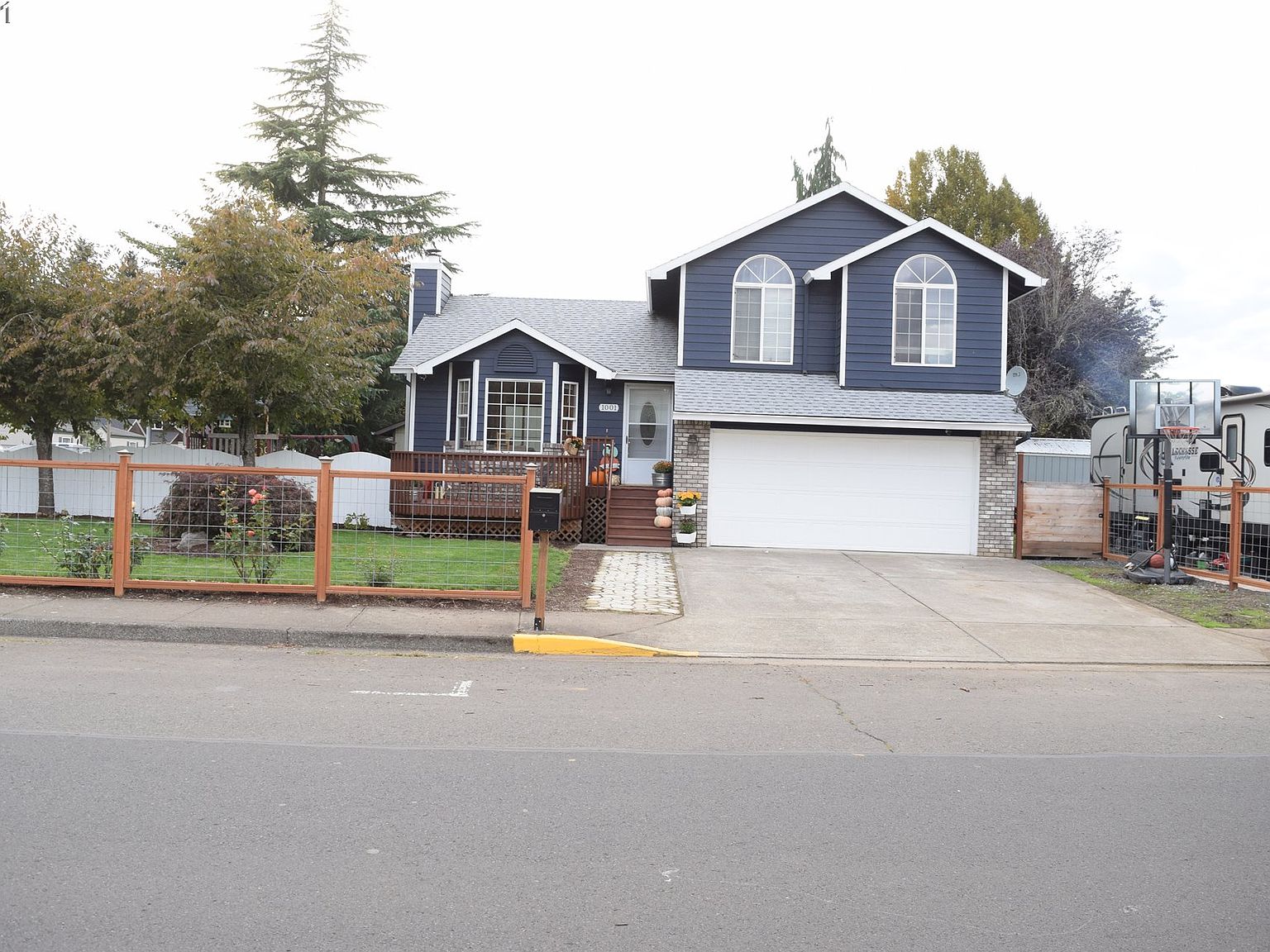 1001 N Broadway St, Estacada, OR 97023 Zillow