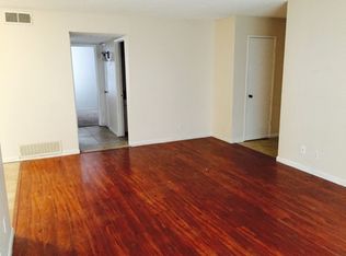 687 E Malone St, Hanford, CA 93230