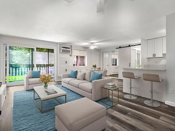 64 Main St APT 25B, Stoneham, MA 02180