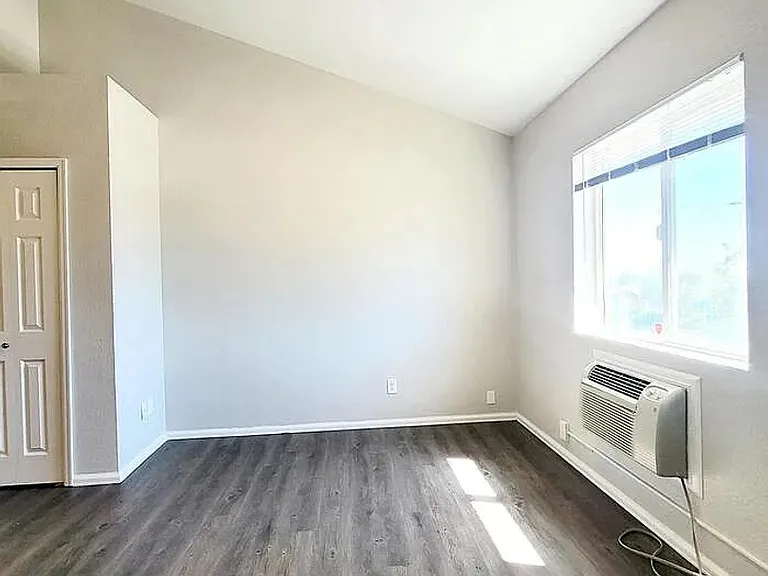 1707 Oakshire Ln #A — Photo 12