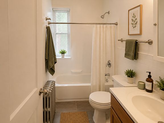 5th image of 130 Sutherland Rd #L