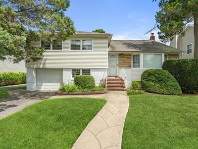 18 Melanie Lane, Syosset, NY, 11791