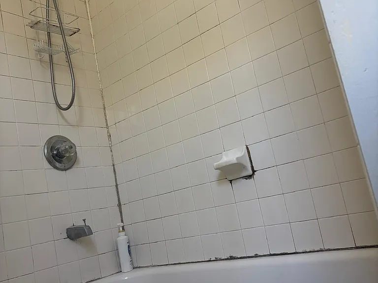 978 1st Ave #2 — Photo 2