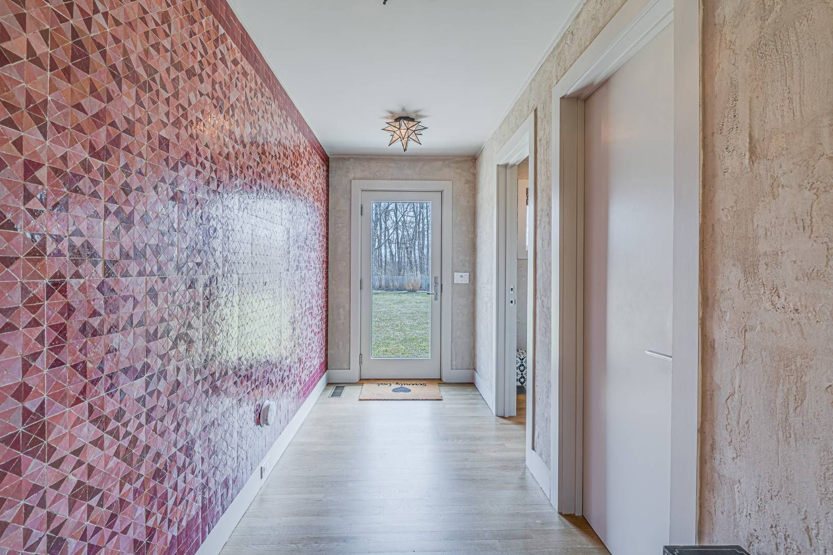 325 Tuckahoe Rd in Southampton Out East