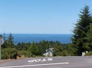 20 Allen Cir, Whitethorn, CA 95589