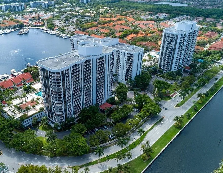 2 bed, 1187 sqft, $3,000 — Photo 3