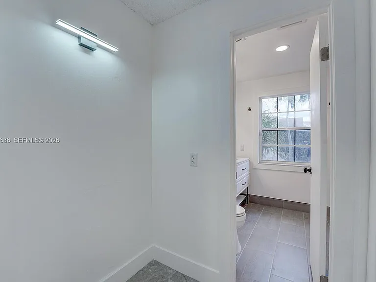10791 SW 10th Pl — Photo 8