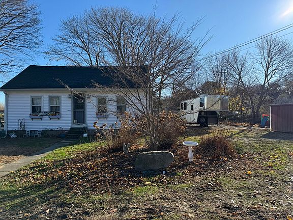 4th image of 365 Old Barnstable Road