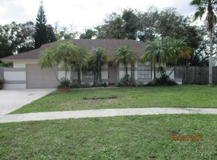 22708 Pickerel Cir, Boca Raton, FL 33428