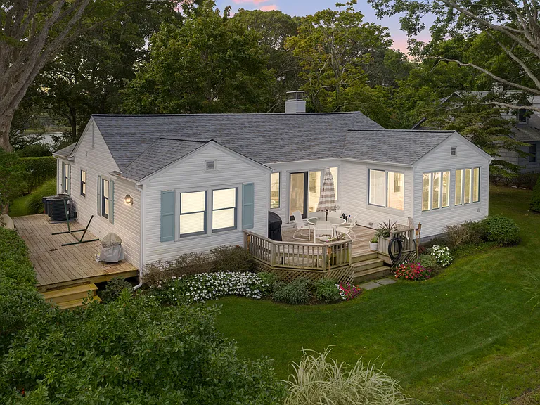 5 Bluff Point Ln — Photo 32
