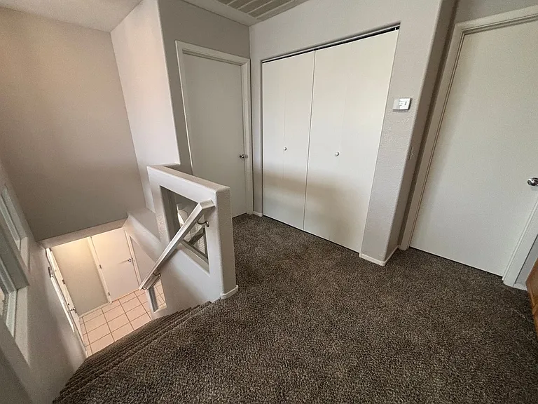 10256 Grecian Laurel Ct — Photo 10