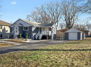 9747 Erie St, Highland, IN 46322