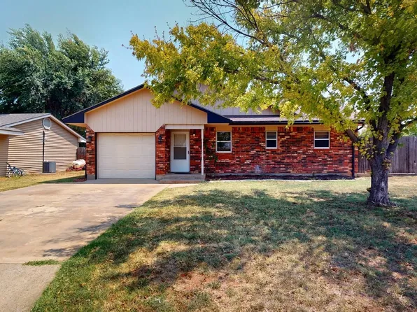 3320 Wheatridge Dr, Woodward, OK 73801
