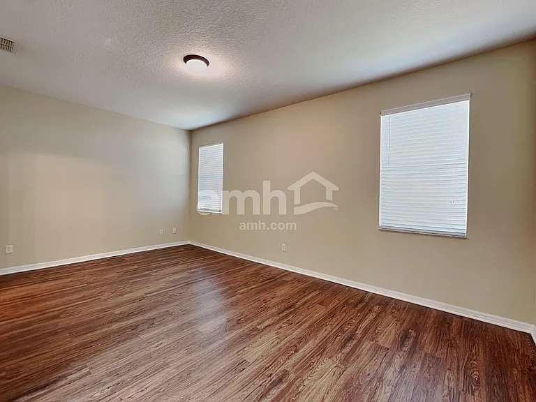 517 Vicks Landing Dr — Photo 8