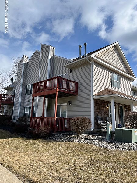 2nd image of 1200 Hillside Ave #806