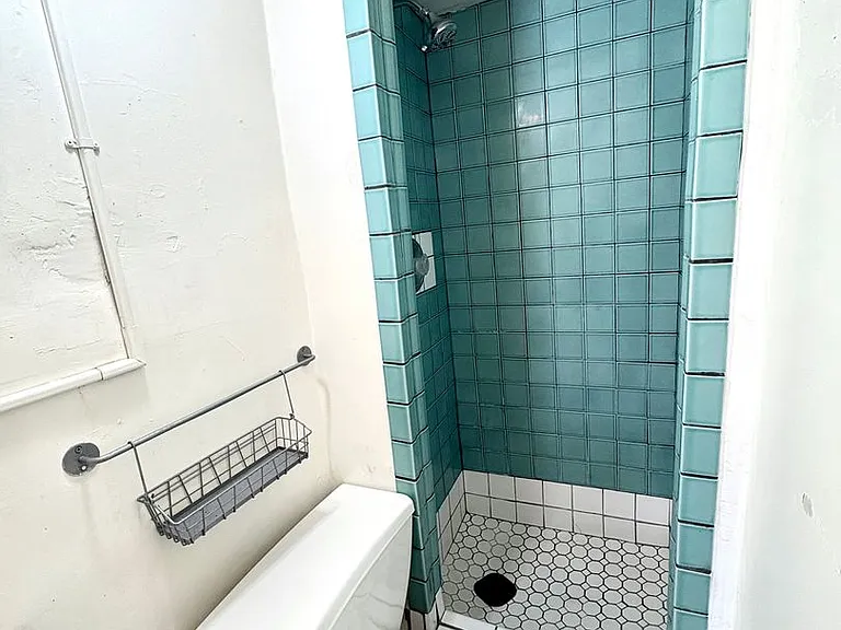 New York Apartments — Photo 19