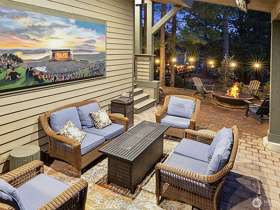 5th image of 261 Paintbrush Lane