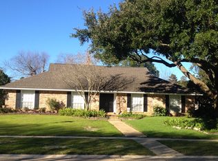 12121 Lake Sherwood Ave N, Baton Rouge, LA 70816