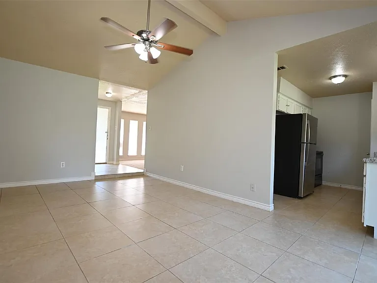 4615 Fitzwater Dr — Photo 5