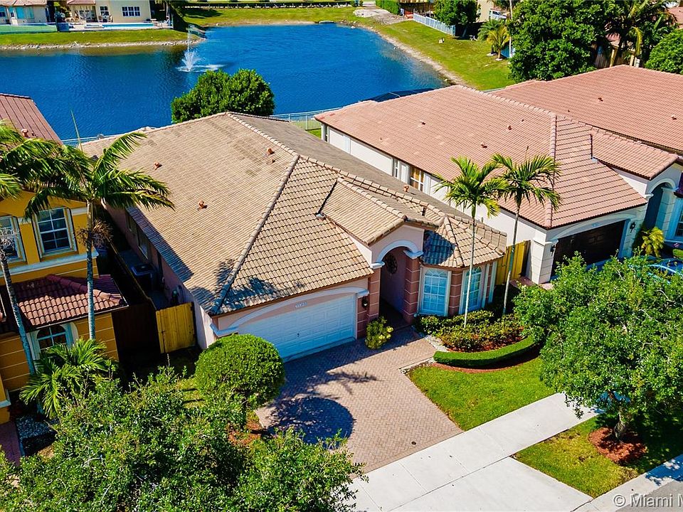 1st image of 11310 NW 79th Ln